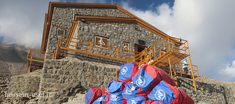 Damavand base camp (Bargahe sevom) Damavand base camp (Bargahe sevom)